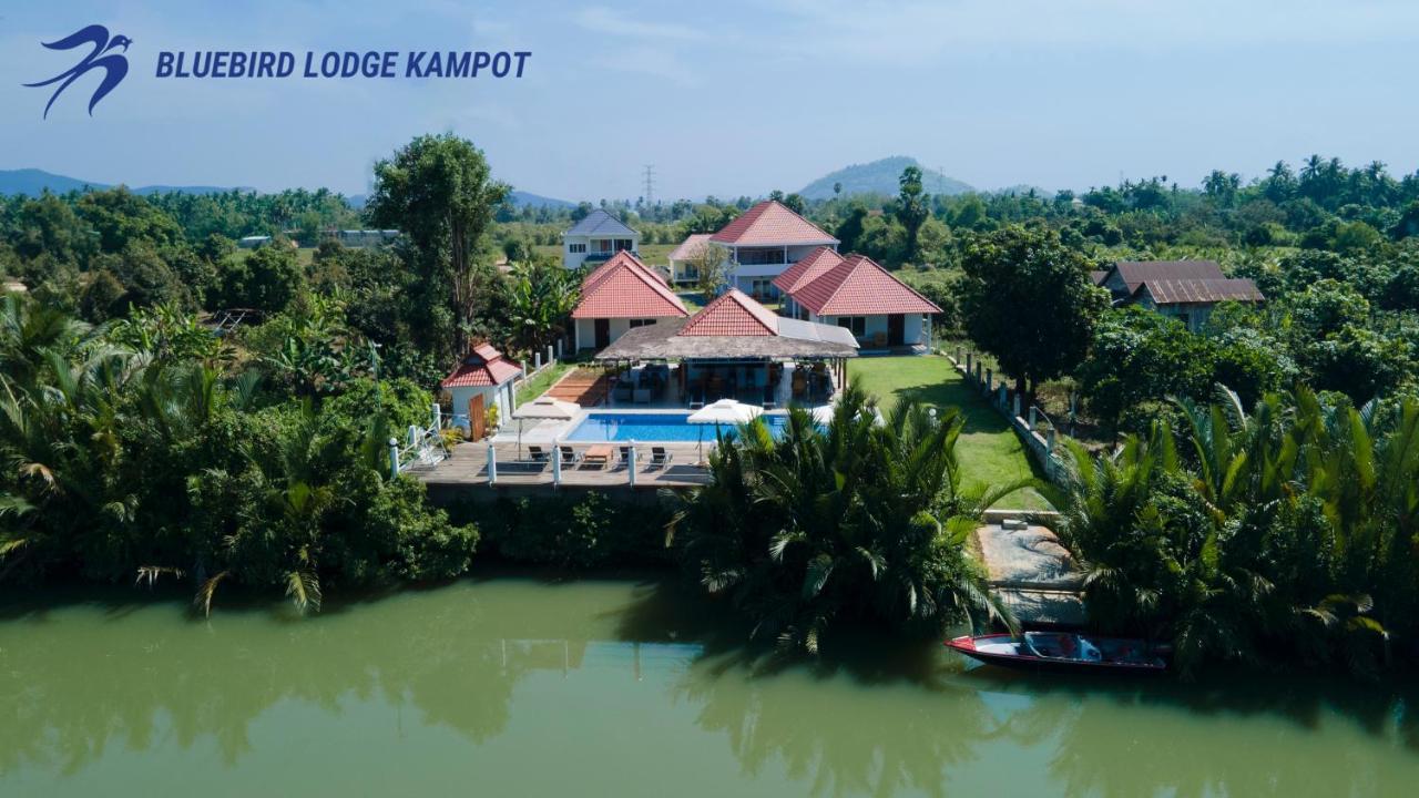 Bluebird Lodge كامبوت المظهر الخارجي الصورة