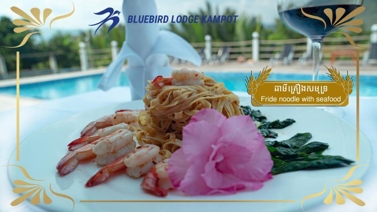 Bluebird Lodge كامبوت المظهر الخارجي الصورة